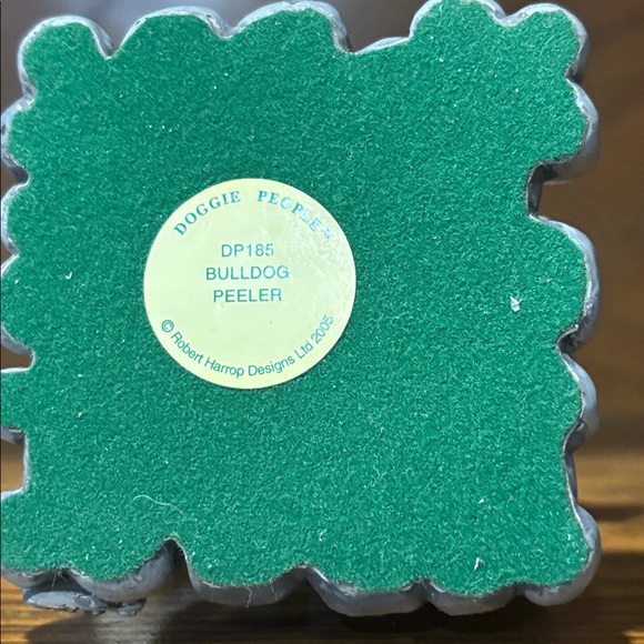 Robert Harrop Doggie People- UK 
“Bulldog Peeler” - Picture 5 of 5